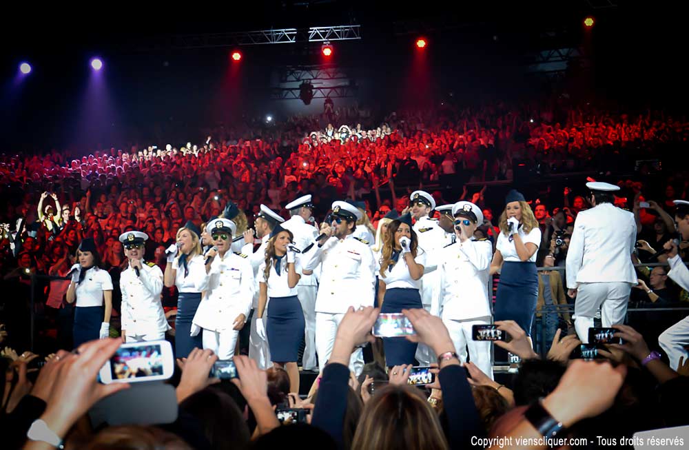 Concert enfoirés 2014 - Zenith Strasbourg - Chanson ouverture